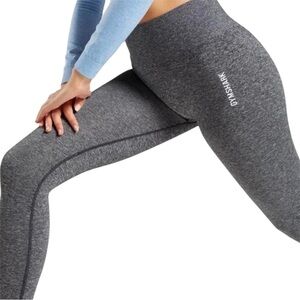 Gymshark Heathered Grey Leggings 3/4